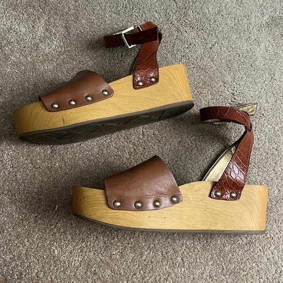 Sam Edelman - Picture 2 of 3